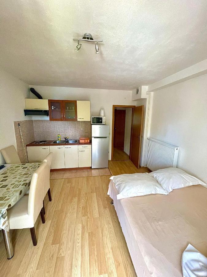 Stanici Apartments Anita And Zoran מראה חיצוני תמונה